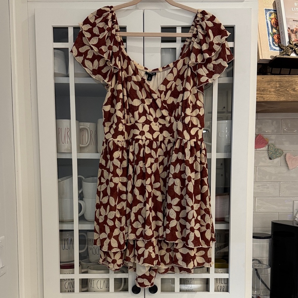 Torrid Brown and Cream Floral stretch romper! Size 14-16 easily